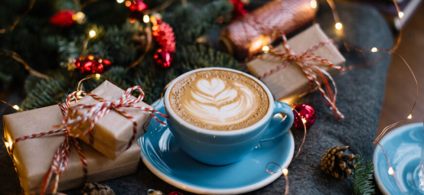 Delicious,Fresh,Festive,Morning,Cappuccino,Coffee,In,A,Ceramic,Blue